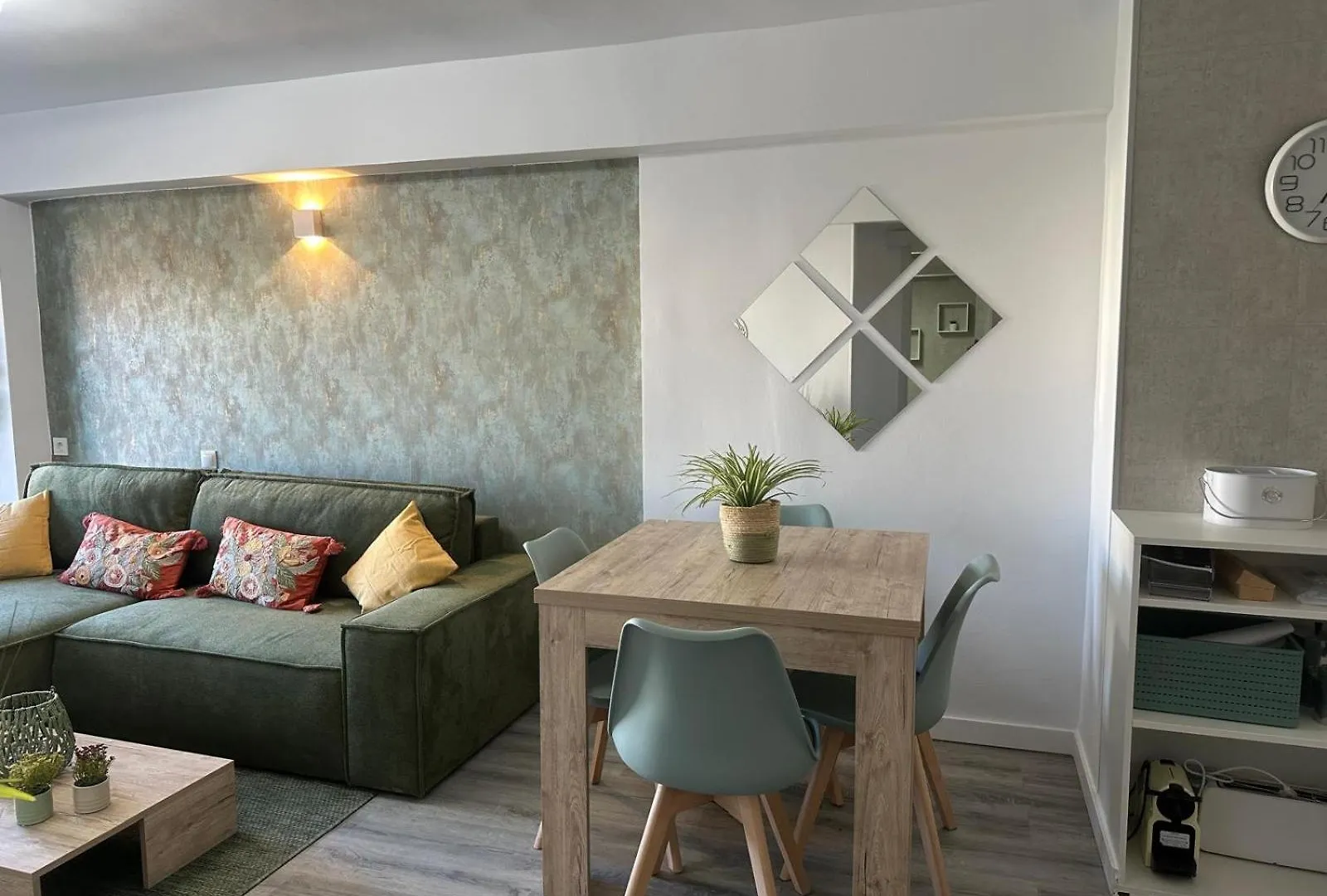 Apartamento Acuario By Holiday Homes Malaga Benalmádena